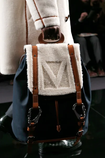 Look 33